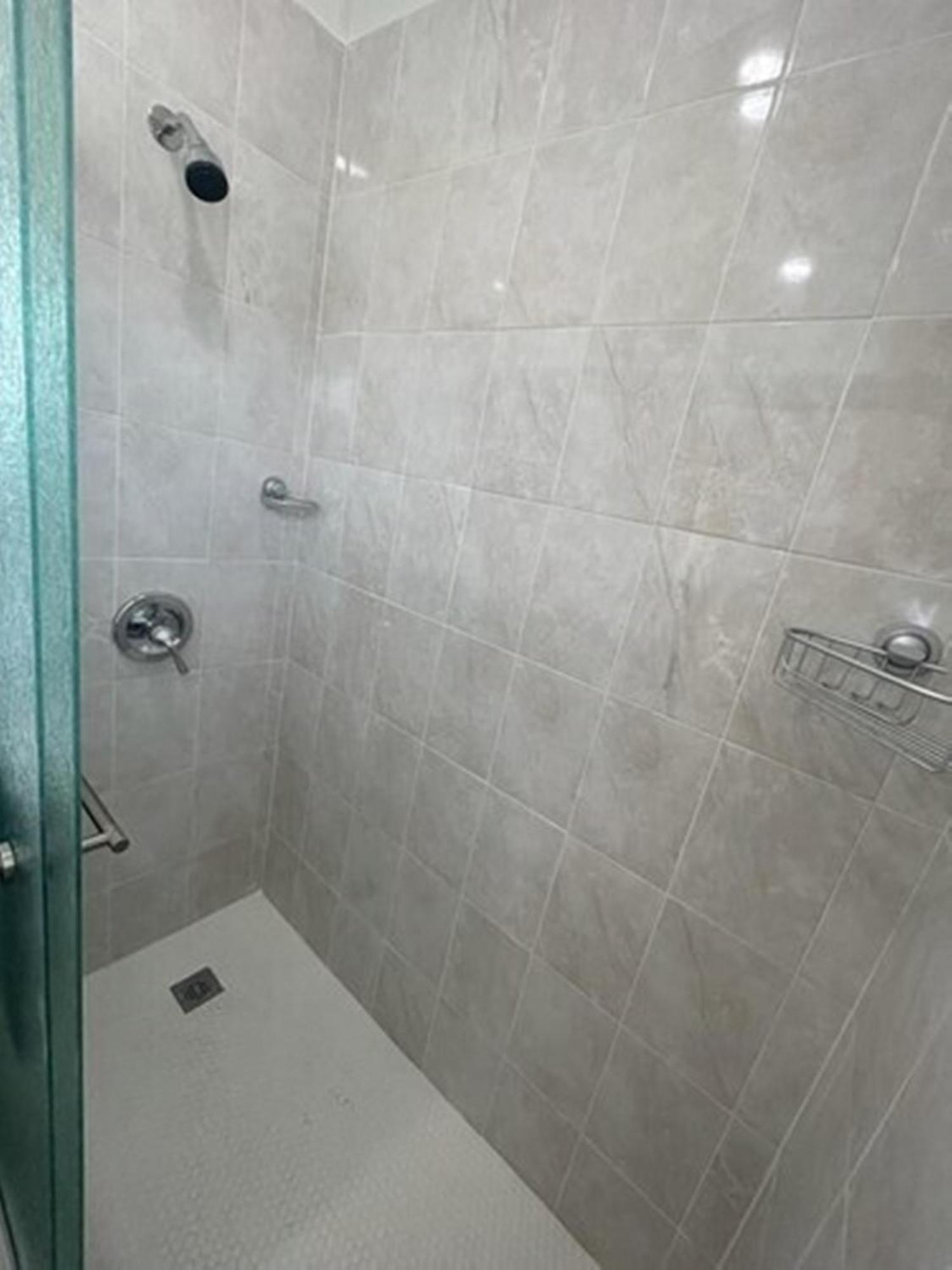 Fully Equipped Apartments With Parking Near Cocowalk Miami Exterior foto